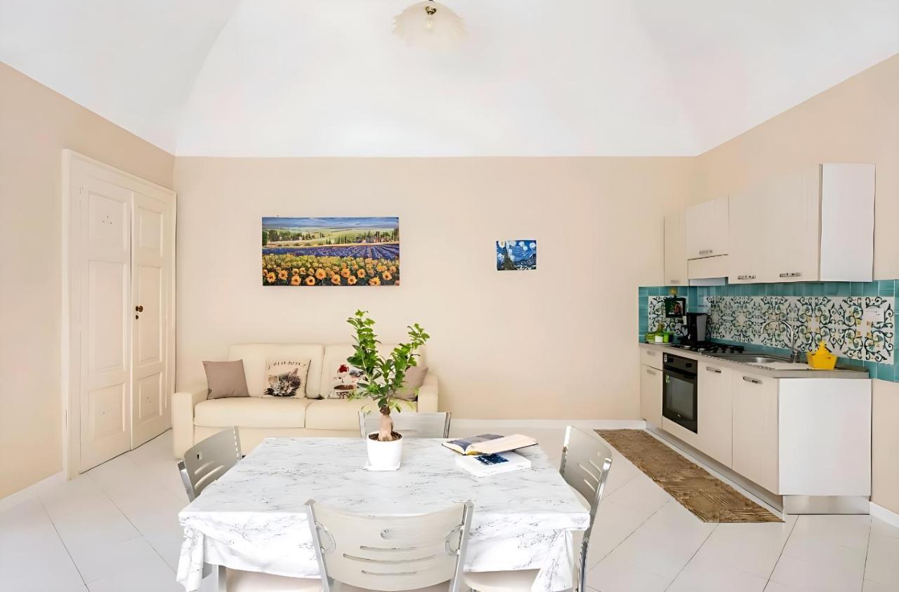 Casa Vacanza "Nonna Matilde" A Meta Di Sorrento, 600Mt Dal Mare, Casa Per 4 Dış mekan fotoğraf