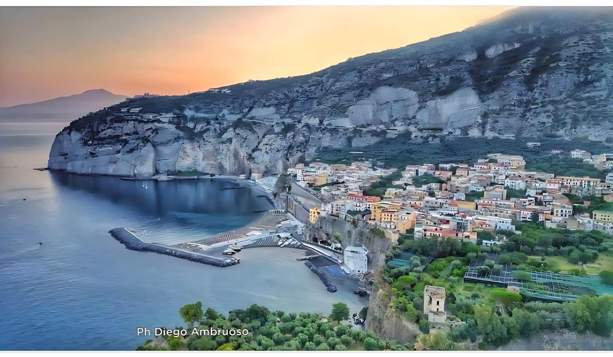 Casa Vacanza "Nonna Matilde" A Meta Di Sorrento, 600Mt Dal Mare, Casa Per 4 Dış mekan fotoğraf